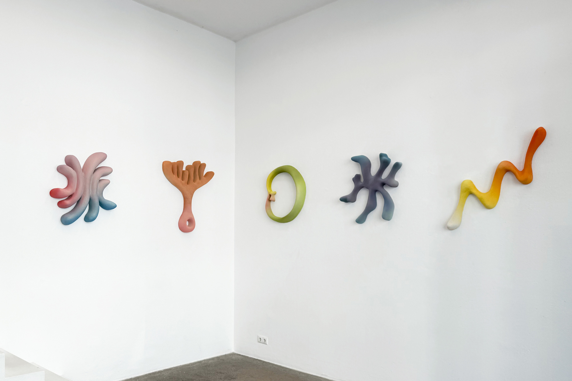RoxyLeeYY-The-Stages-of-Finding-2000×1333