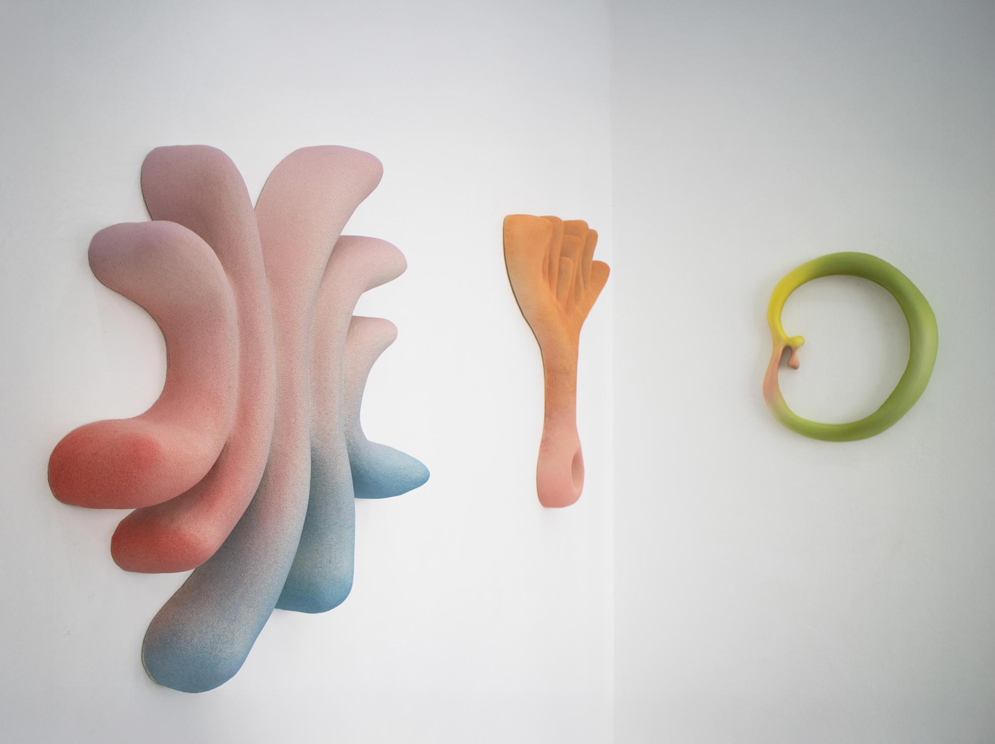 RoxyLeeYY-installation-view-The-Stages-of-Finding-6